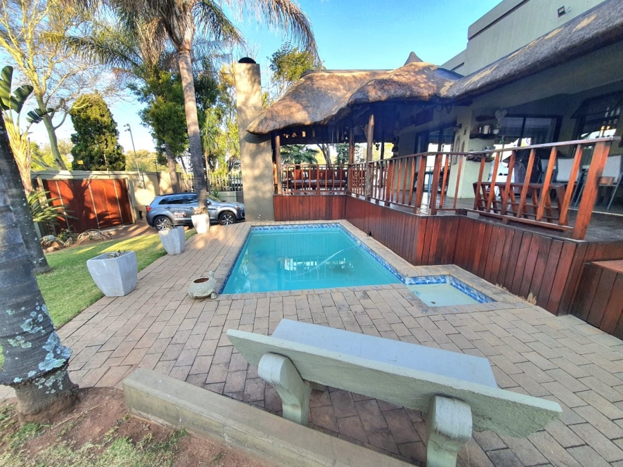 4 Bedroom Property for Sale in Noordkruin Gauteng