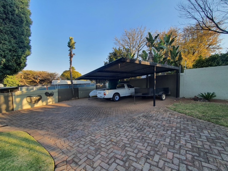 4 Bedroom Property for Sale in Noordkruin Gauteng