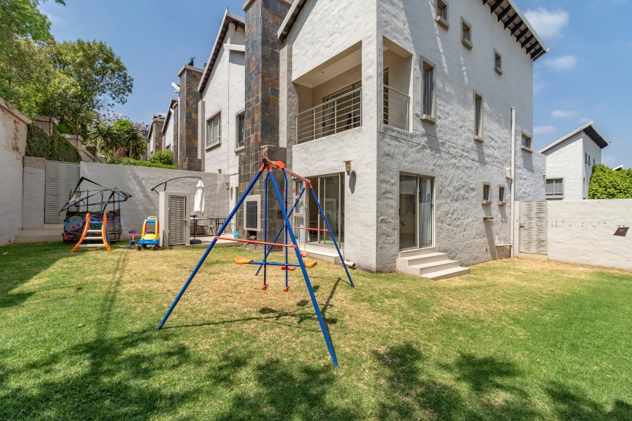 3 Bedroom Property for Sale in Bryanston Gauteng