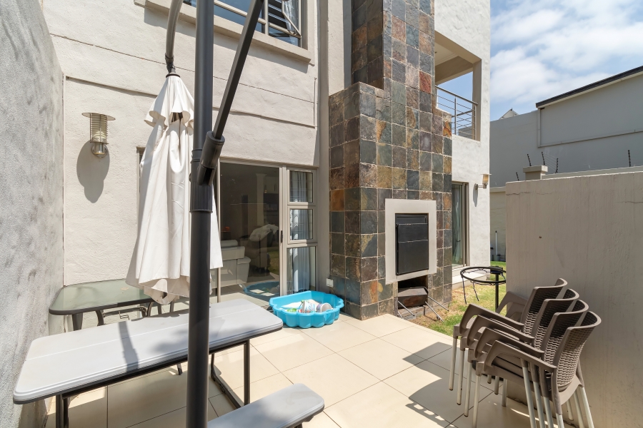 3 Bedroom Property for Sale in Bryanston Gauteng