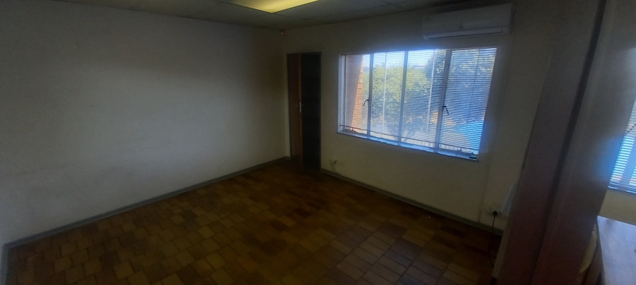 To Let commercial Property for Rent in Jet Park Gauteng