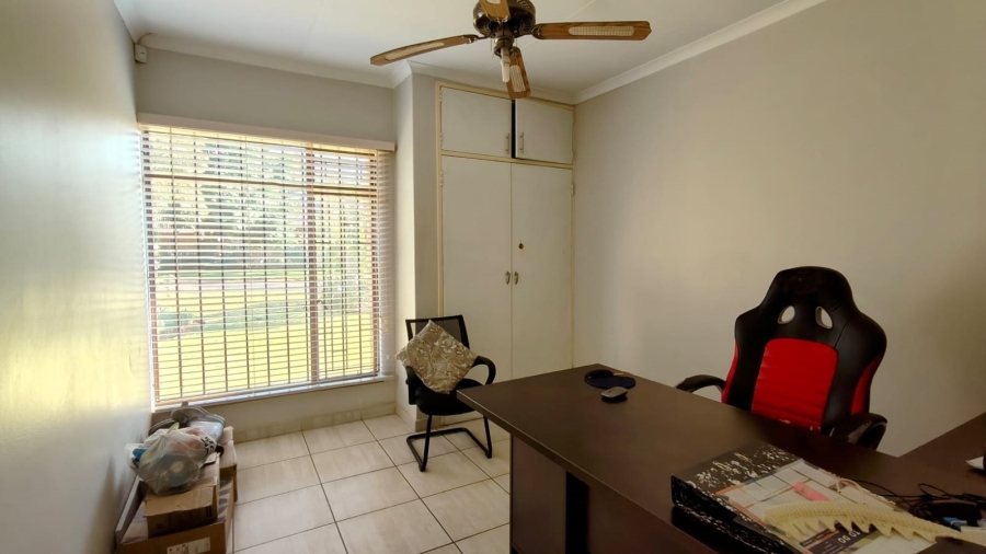 4 Bedroom Property for Sale in Doornpoort Gauteng