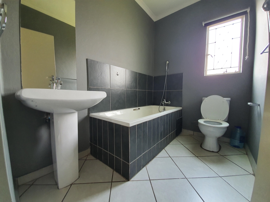 To Let 3 Bedroom Property for Rent in Albemarle Gauteng