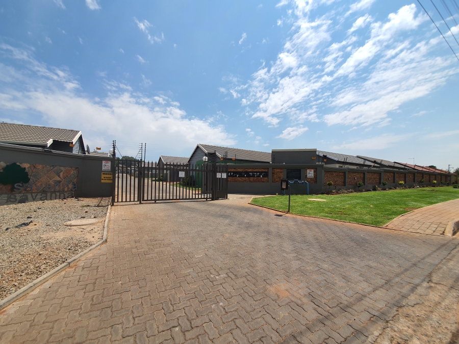 To Let 3 Bedroom Property for Rent in Albemarle Gauteng