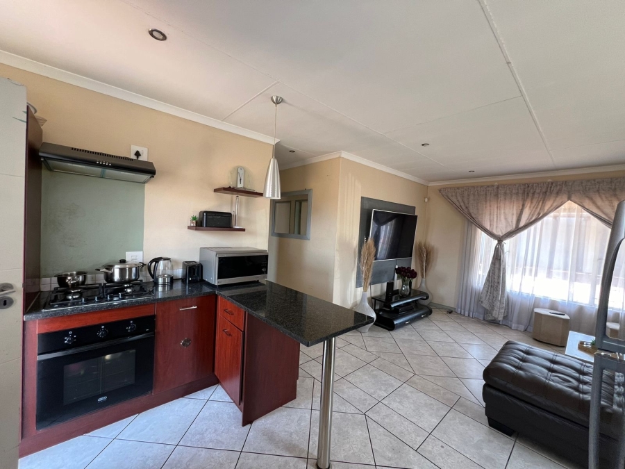 To Let 3 Bedroom Property for Rent in Albemarle Gauteng