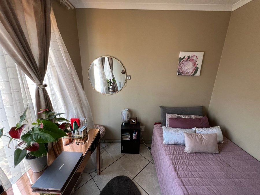 To Let 3 Bedroom Property for Rent in Albemarle Gauteng