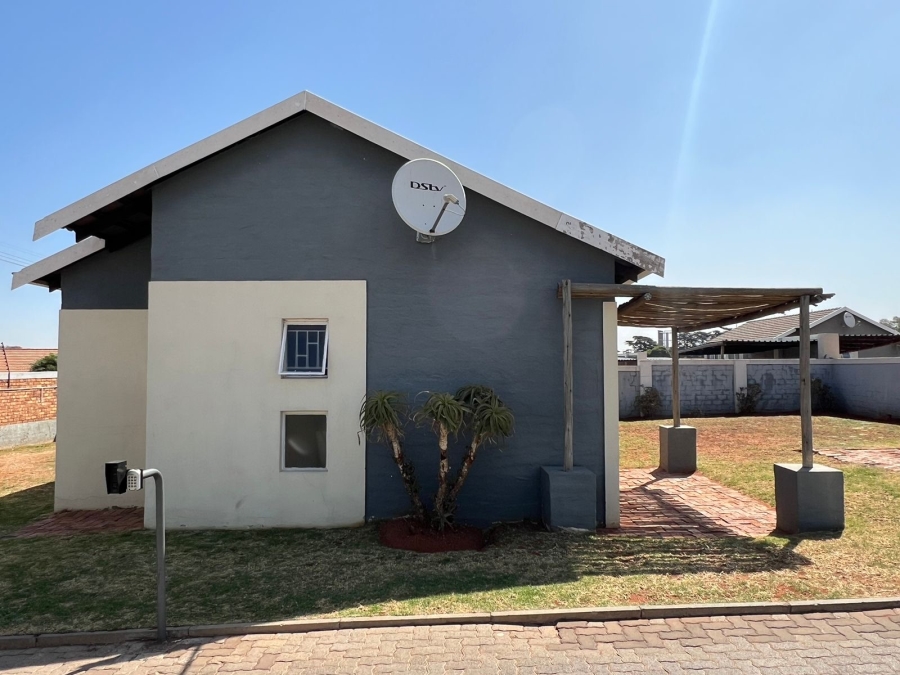 To Let 3 Bedroom Property for Rent in Albemarle Gauteng