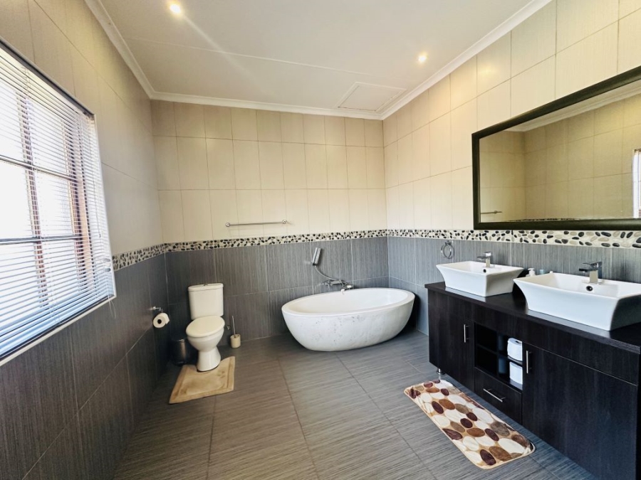 4 Bedroom Property for Sale in Albemarle Gauteng