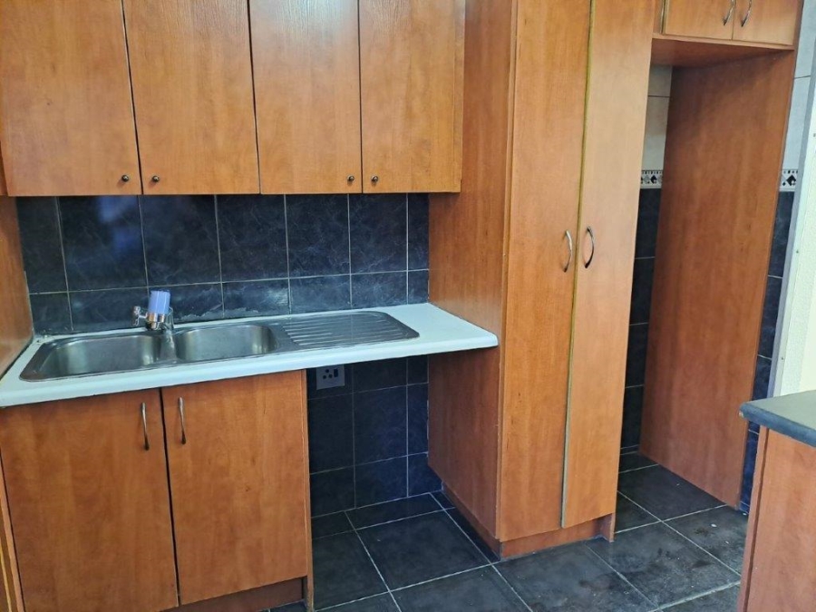 To Let 3 Bedroom Property for Rent in Bedford Gardens Gauteng