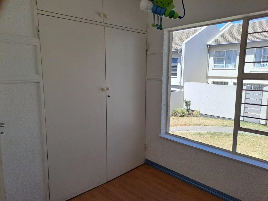 To Let 3 Bedroom Property for Rent in Bedford Gardens Gauteng