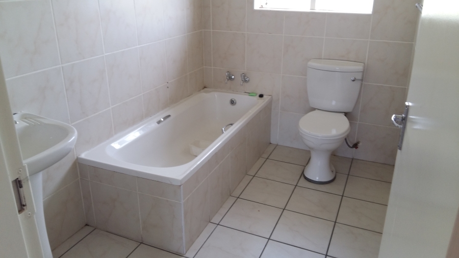 To Let 3 Bedroom Property for Rent in Terenure Gauteng