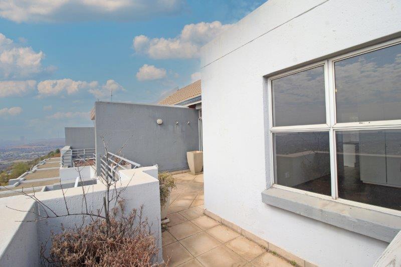 1 Bedroom Property for Sale in Northcliff Gauteng