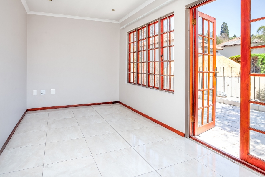 4 Bedroom Property for Sale in Lonehill Gauteng