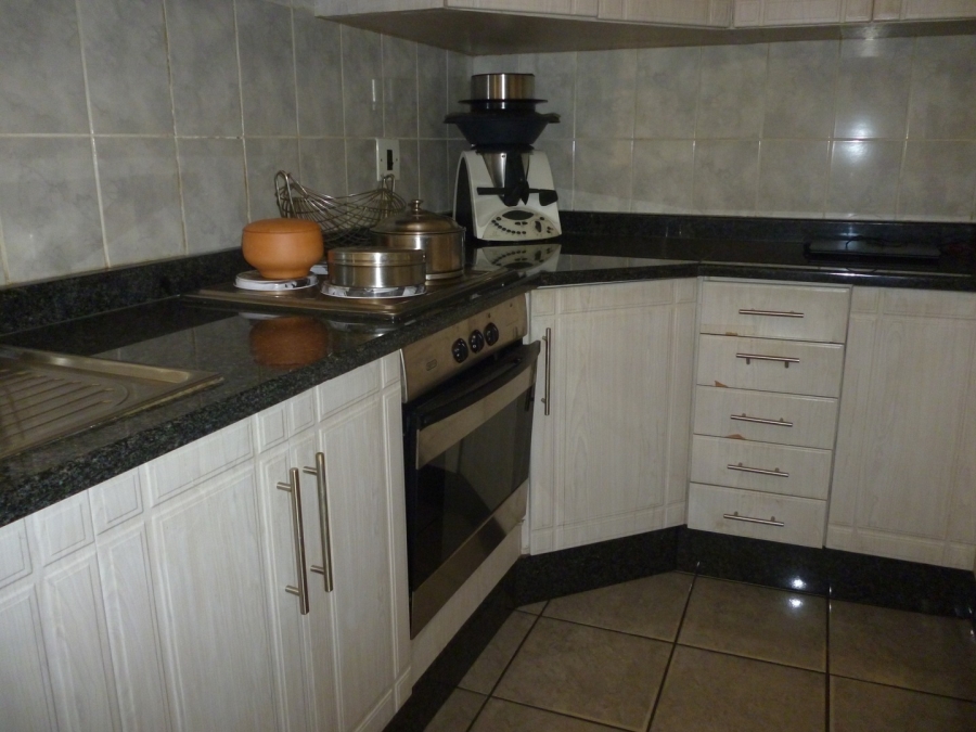 4 Bedroom Property for Sale in Lenasia Gauteng