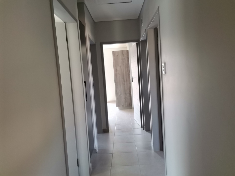 To Let 4 Bedroom Property for Rent in Leopard