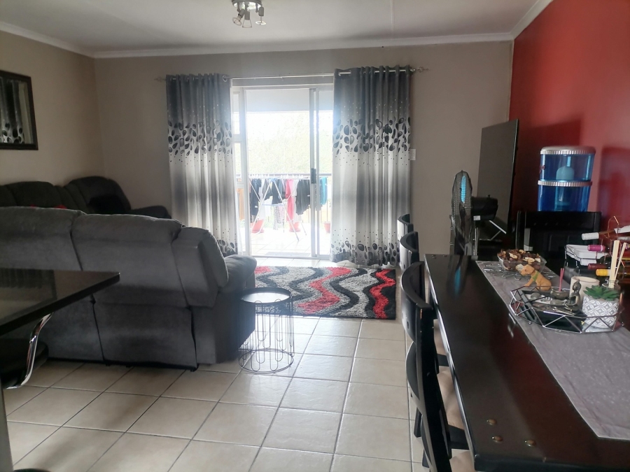 2 Bedroom Property for Sale in Bardene Gauteng