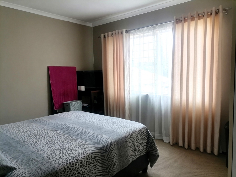 2 Bedroom Property for Sale in Bardene Gauteng