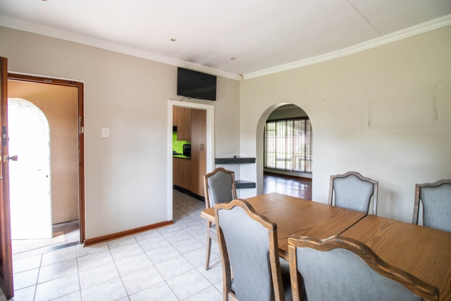 4 Bedroom Property for Sale in Mackenzie Park Gauteng