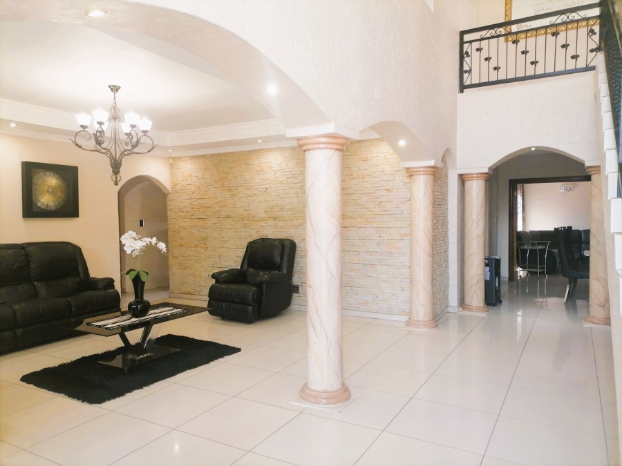 4 Bedroom Property for Sale in Mackenzie Park Gauteng