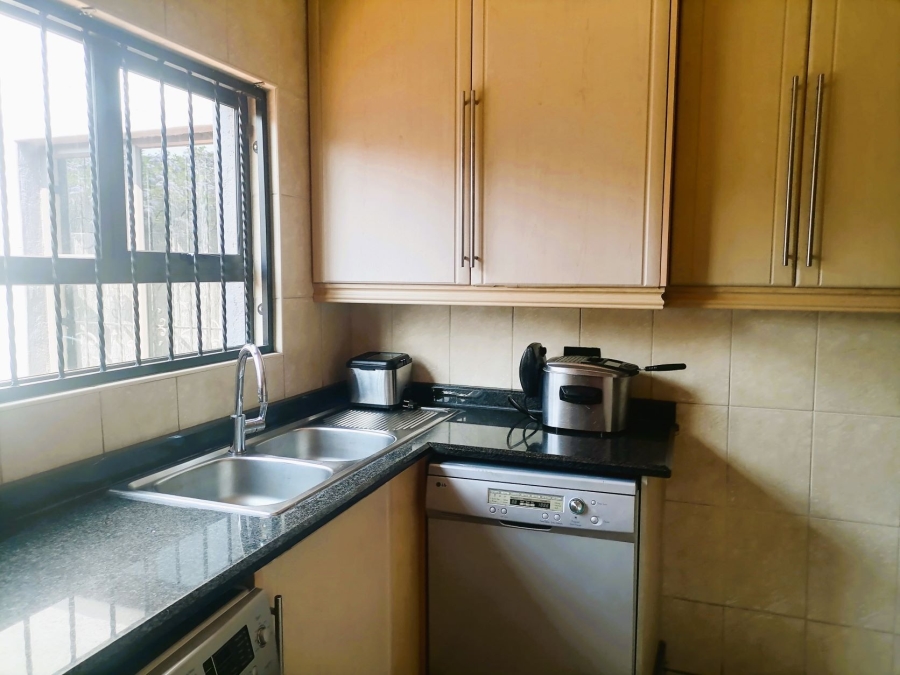 4 Bedroom Property for Sale in Mackenzie Park Gauteng