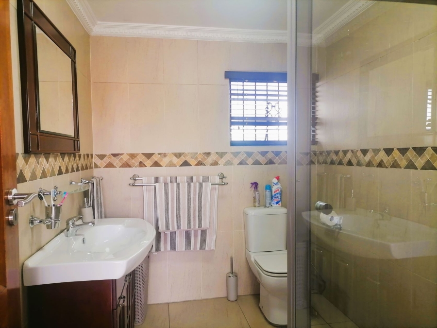 4 Bedroom Property for Sale in Mackenzie Park Gauteng