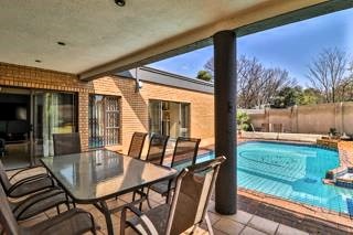 4 Bedroom Property for Sale in Lakefield Gauteng