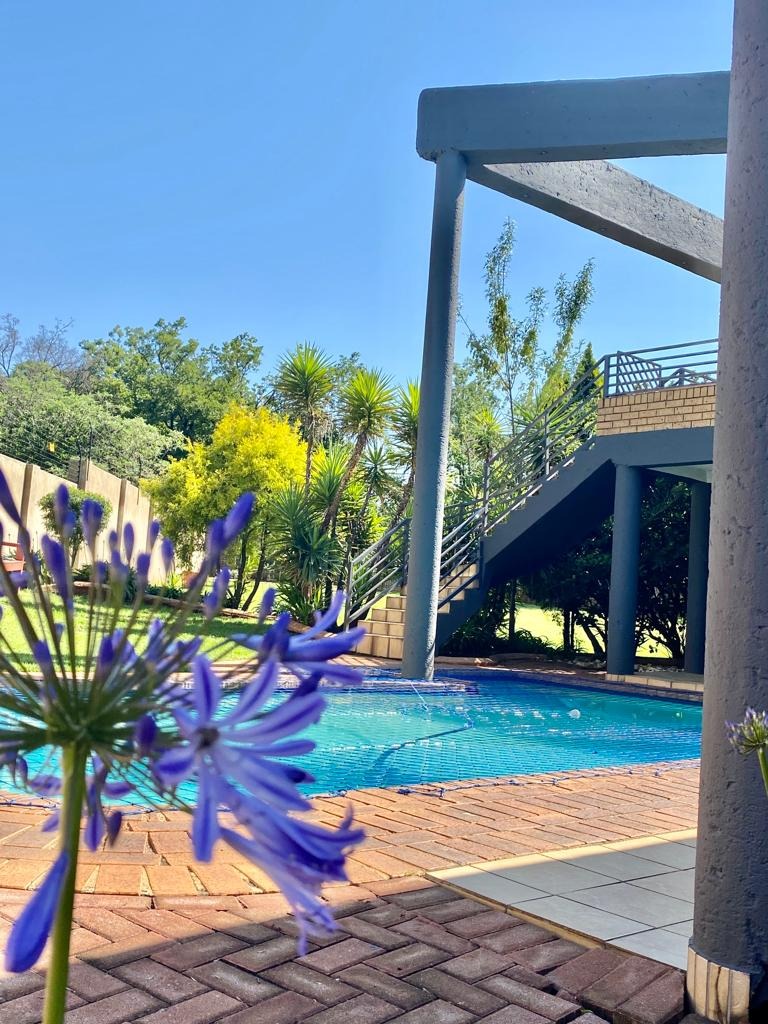 4 Bedroom Property for Sale in Lakefield Gauteng