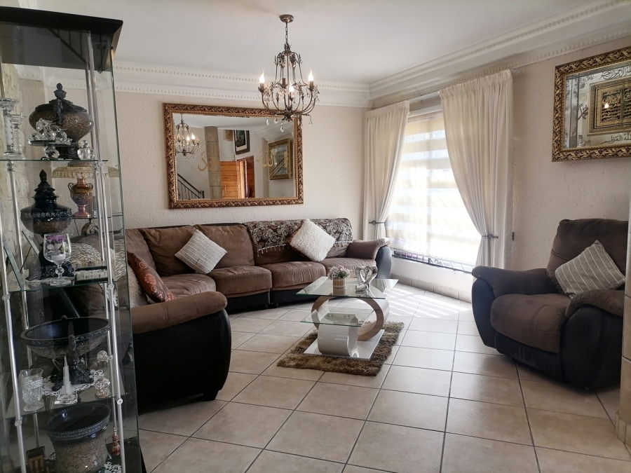 3 Bedroom Property for Sale in Mackenzie Park Gauteng