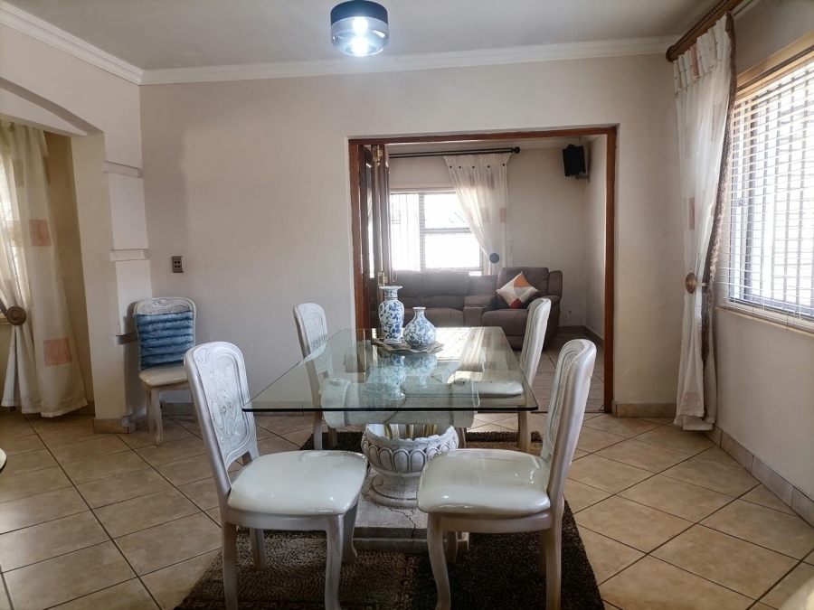 3 Bedroom Property for Sale in Mackenzie Park Gauteng