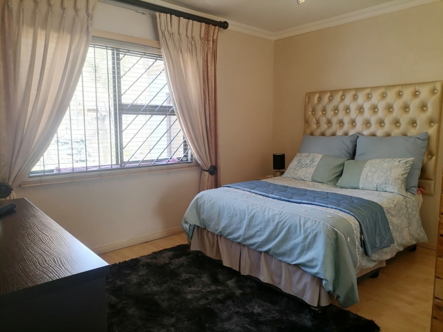 3 Bedroom Property for Sale in Mackenzie Park Gauteng