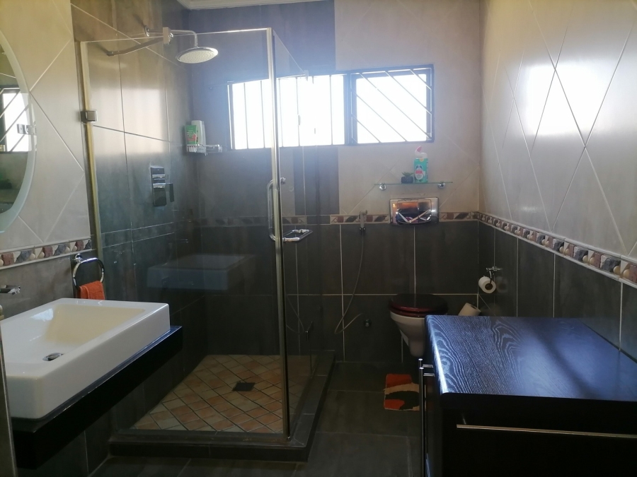 3 Bedroom Property for Sale in Mackenzie Park Gauteng