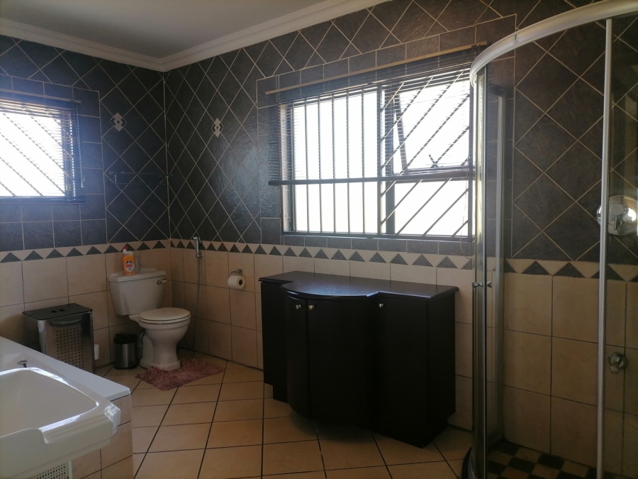 3 Bedroom Property for Sale in Mackenzie Park Gauteng