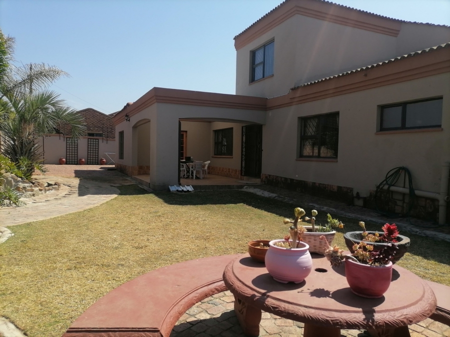 3 Bedroom Property for Sale in Mackenzie Park Gauteng