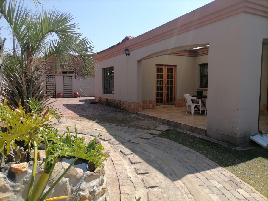 3 Bedroom Property for Sale in Mackenzie Park Gauteng