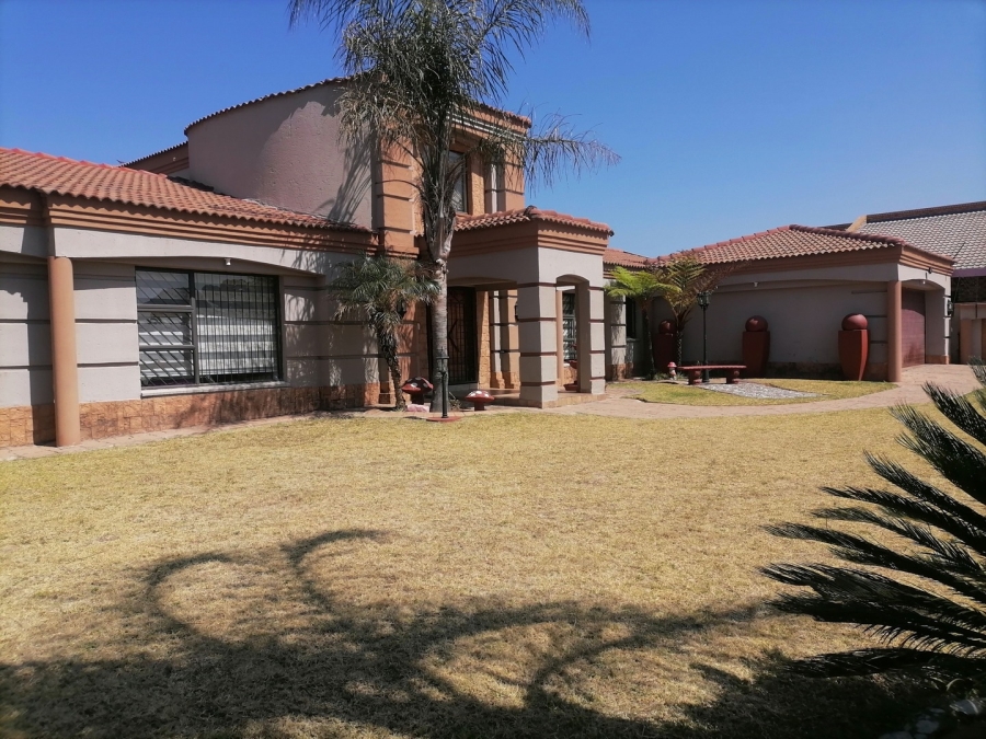 3 Bedroom Property for Sale in Mackenzie Park Gauteng