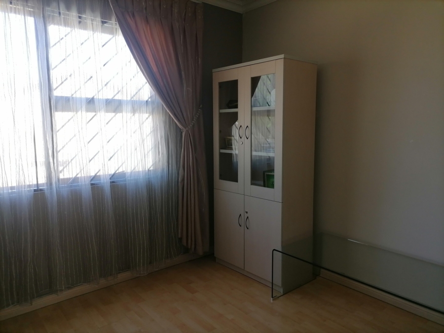 3 Bedroom Property for Sale in Mackenzie Park Gauteng