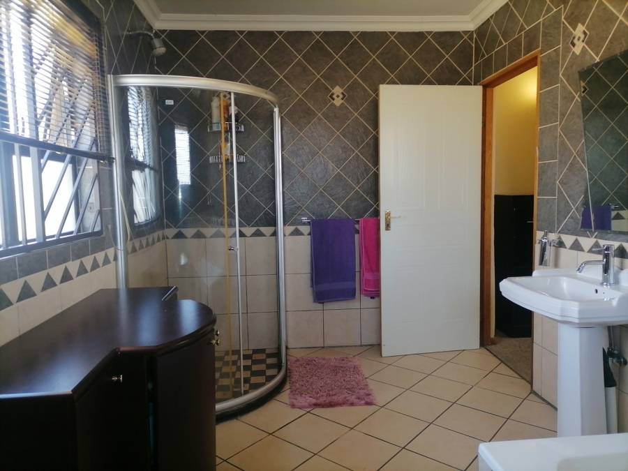 3 Bedroom Property for Sale in Mackenzie Park Gauteng