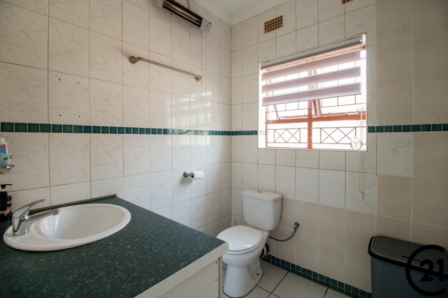 3 Bedroom Property for Sale in Mackenzie Park Gauteng