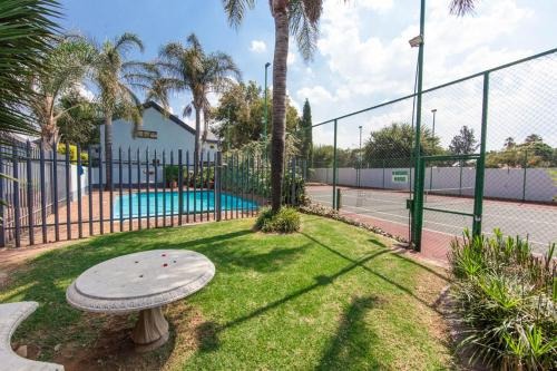 3 Bedroom Property for Sale in Lakefield Gauteng