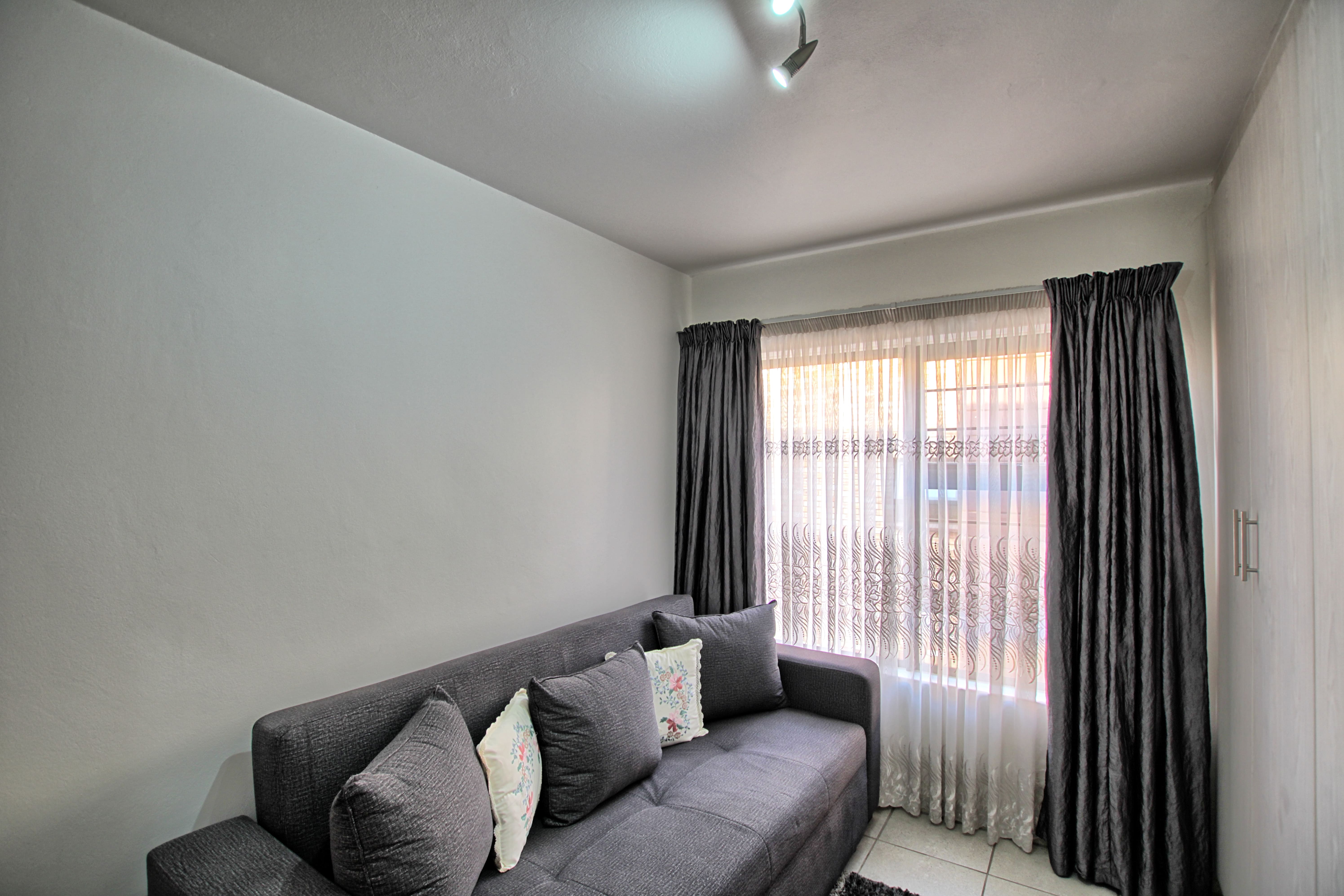 2 Bedroom Property for Sale in Honeydew Gauteng