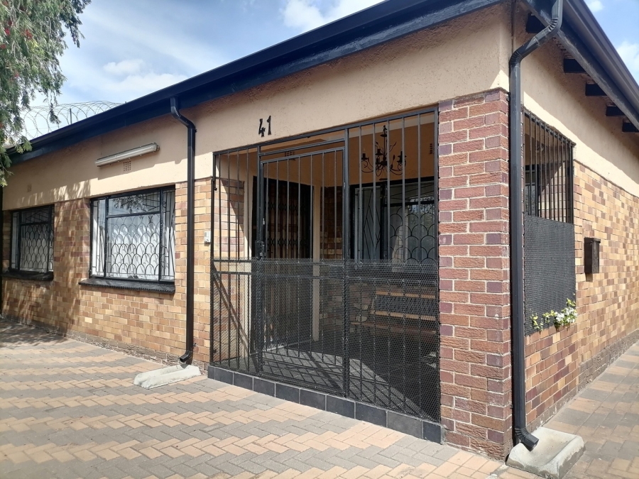 3 Bedroom Property for Sale in Actonville Gauteng