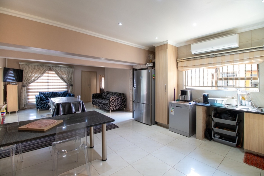 2 Bedroom Property for Sale in The Stewards Gauteng