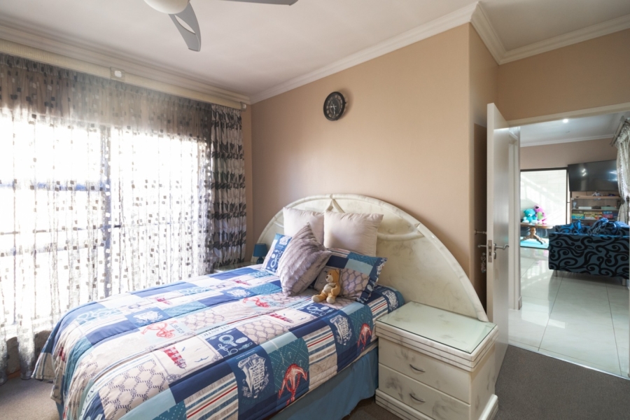 2 Bedroom Property for Sale in The Stewards Gauteng