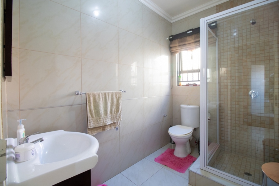 2 Bedroom Property for Sale in The Stewards Gauteng