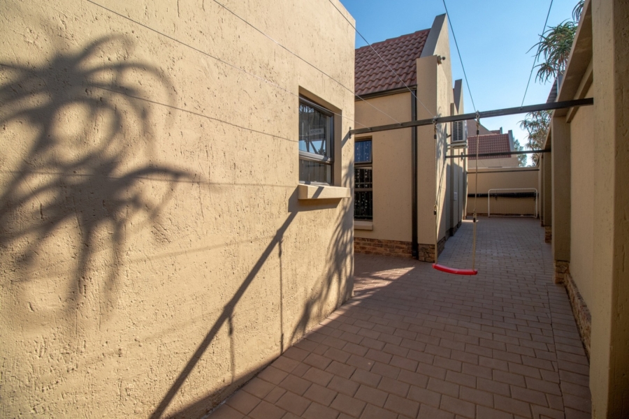 2 Bedroom Property for Sale in The Stewards Gauteng