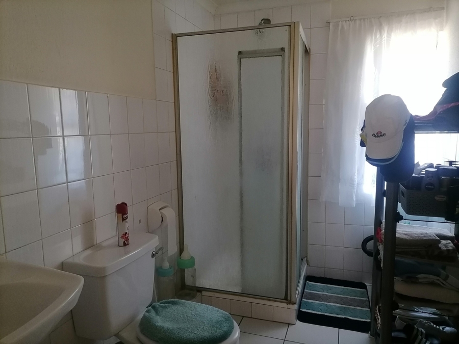 2 Bedroom Property for Sale in Lakefield Gauteng