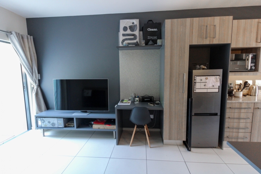 1 Bedroom Property for Sale in Rivonia Gauteng