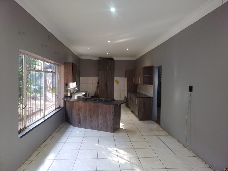 4 Bedroom Property for Sale in Kameeldrift West Gauteng