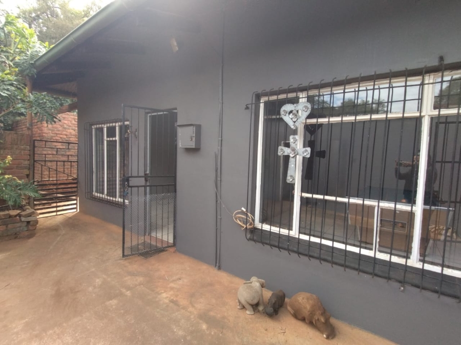 4 Bedroom Property for Sale in Kameeldrift West Gauteng