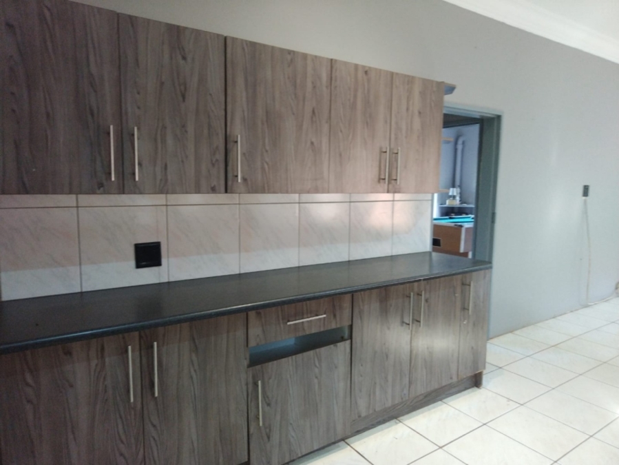 4 Bedroom Property for Sale in Kameeldrift West Gauteng